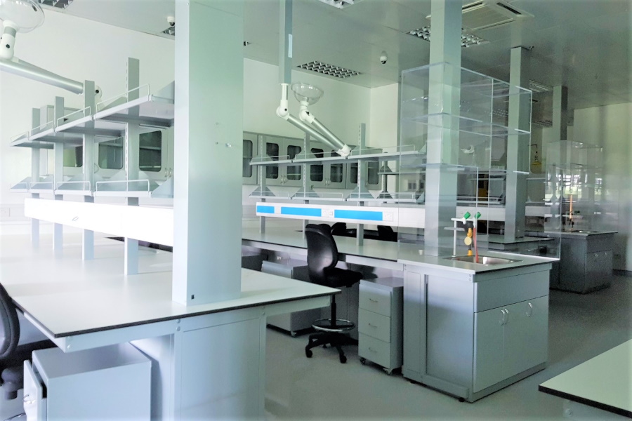Fitted lab for rent science Park